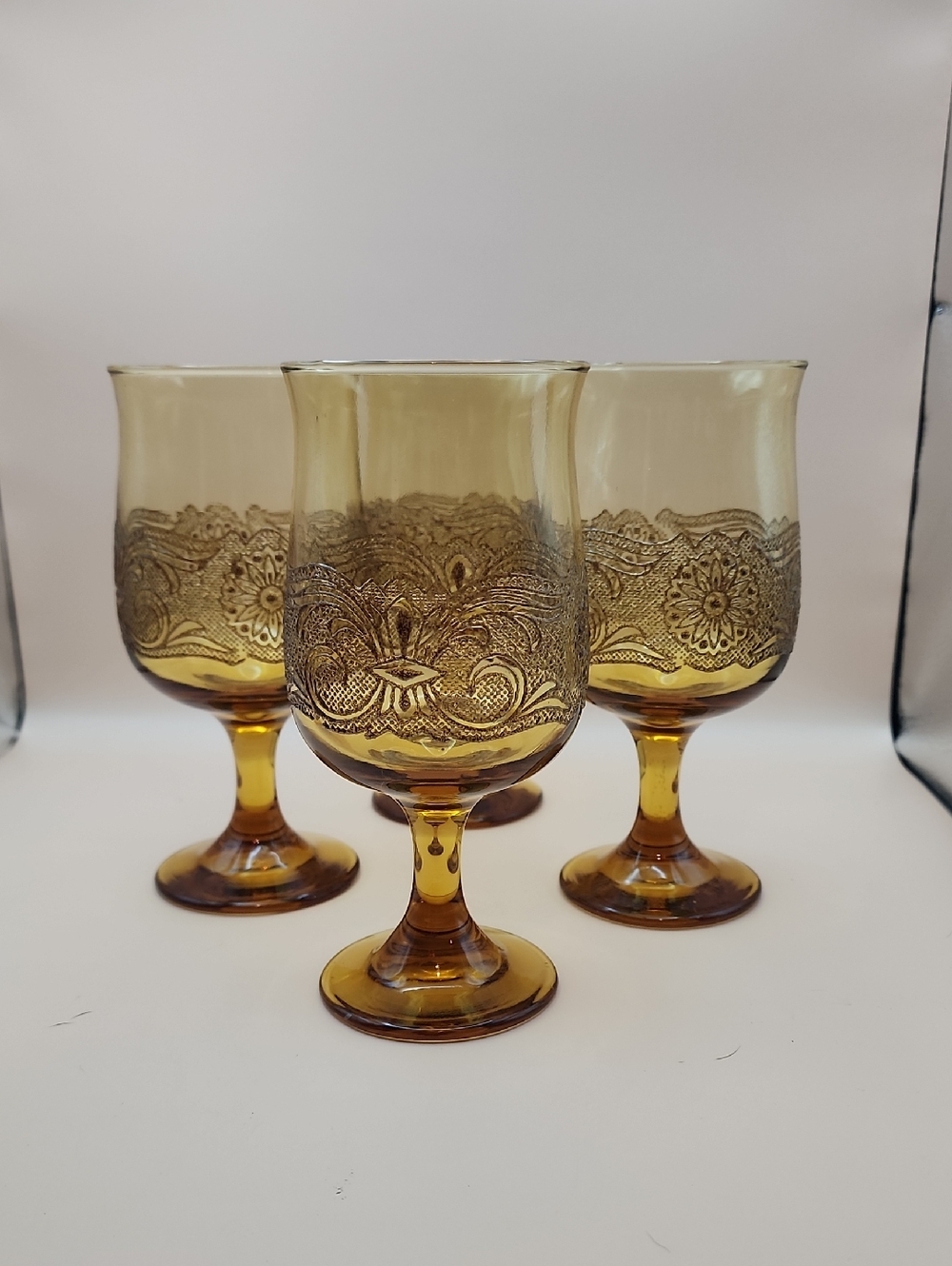 Vintage Libbey Americana Amber Stemmed Wine Glasses Goblets Embossed Set Of 4